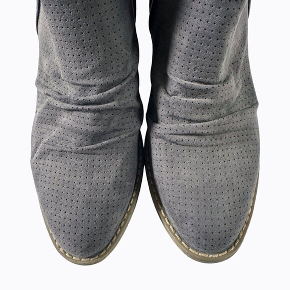 Report Drewe Ankle Booties Sz 8.5 Gray Faux Suede Perforated Y2K Cowgirl Western - Picture 7 of 11